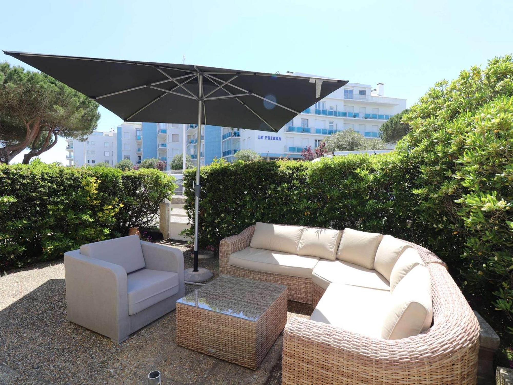 3 Pieces Climatise Avec Terrasse, Parking Prive, A 100M De La Plage, 7 Couchages - Fr-1-307-148 Le Grau-du-Roi Exterior photo